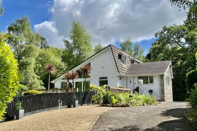 Chapel Rise, Avon Castle, Ringwood - Image 1