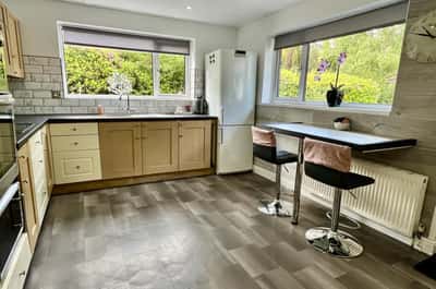 Chapel Rise, Avon Castle, Ringwood - Image 8