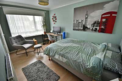 Medway Road, Ferndown - Image 12