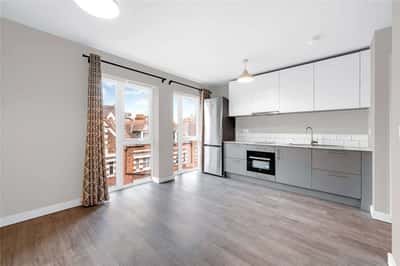 Hawkins House, Ealing - Image 2