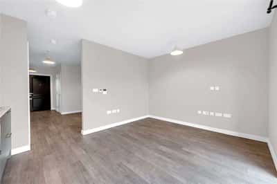 Hawkins House, Ealing - Image 6