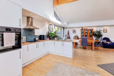 Greenbank Terrace, Kettering - Image 6