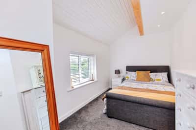 Greenbank Terrace, Kettering - Image 13