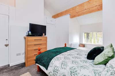 Greenbank Terrace, Kettering - Image 14