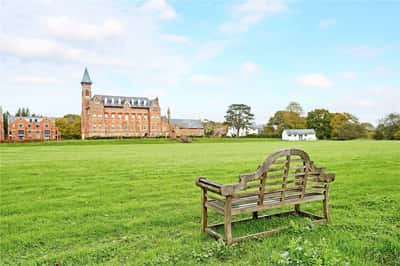 Little Trodgers Lane, Mayfield - Image 11