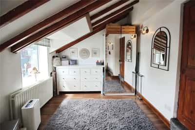 South Road, High Green - Image 9