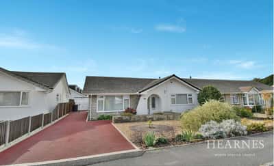 Victoria Gardens, Ferndown - Image 1