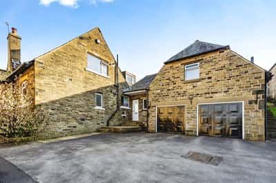 Rochdale Road, Halifax - Image 3