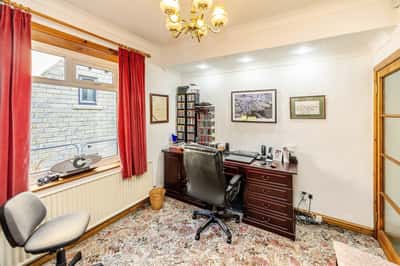 Rochdale Road, Halifax - Image 11