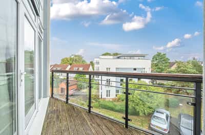 Rivett Drake Close, Guildford - Image 5