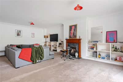 Deacon Mews, Islington - Image 6