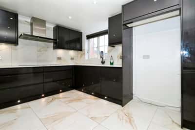 Sorbus Close, Peterborough - Image 8