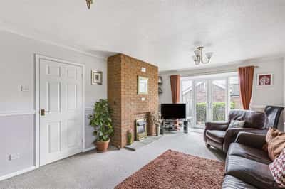 Vicarage Causeway, Hertford Heath - Image 9