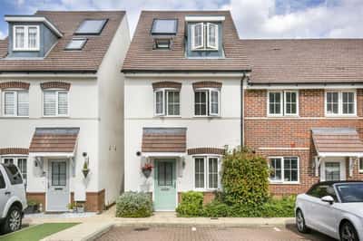 Stoney Fields, Watton At Stone - Image 1