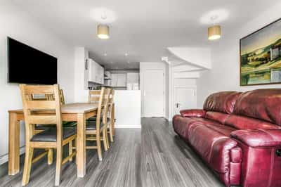 Stoney Fields, Watton At Stone - Image 6