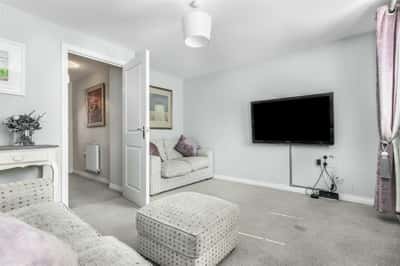 Stoney Fields, Watton At Stone - Image 11