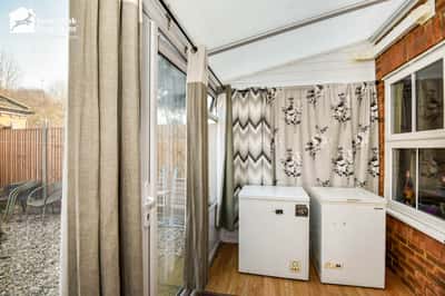 Premier Way, Sittingbourne - Image 7