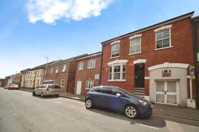 Collingdon Street, Luton - Image 11