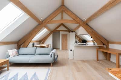 High Street, Marshfield - Image 2