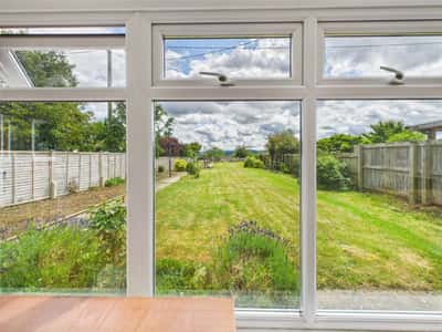 Main Road, Gloucester - Image 6