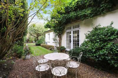 Palace Road, East Molesey - Image 17