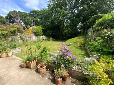 Shelley Close, Highcliffe - Image 2