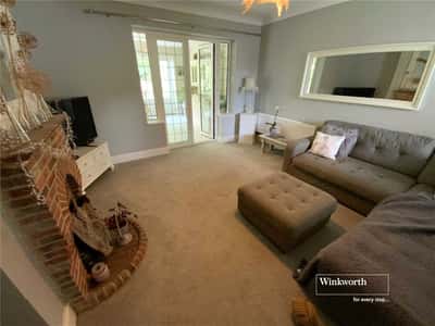 Shelley Close, Highcliffe - Image 6