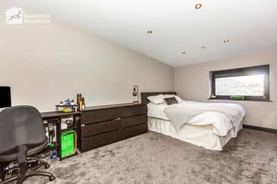 Dyffryn Road, Swansea - Image 9