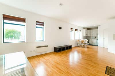 Jedburgh Road, Plaistow - Image 6