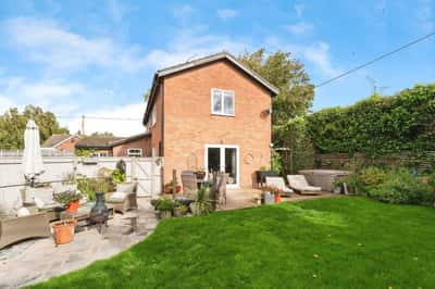 Copper Beech Close, Fakenham - Image 16