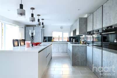 Cromer Road, Norwich - Image 13