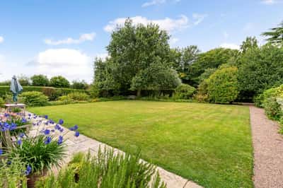 MAIN STREET, Eaton - Image 3