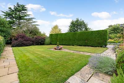 MAIN STREET, Eaton - Image 14