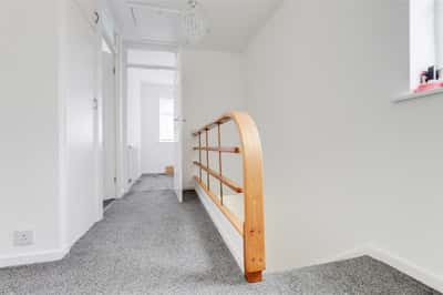 Shortwood Avenue, Hucknall - Image 7