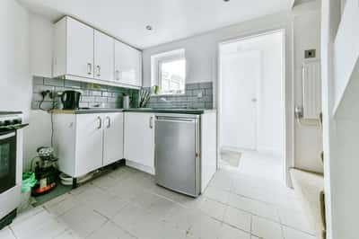 West Lane, Hitchin - Image 7