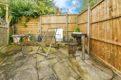 West Lane, Hitchin - Image 13