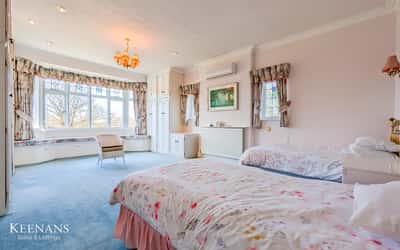 Bury Road, Rawtenstall - Image 9