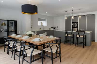 Palace Gardens, Torquay - Image 1