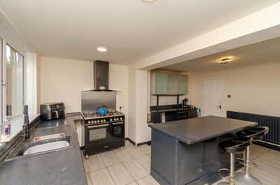 Elmwood Close, Cannock - Image 4