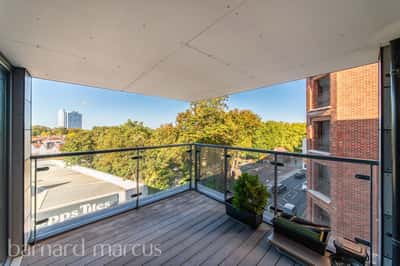 High Street, Sutton - Image 4