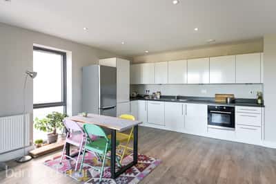 High Street, Sutton - Image 7