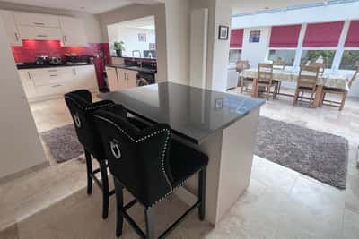 Beechwood Road, Ferndown - Image 5