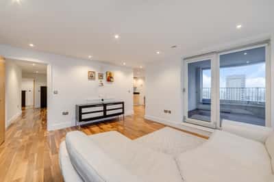 Indescon Square, Canary Wharf - Image 12