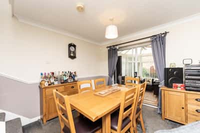 Glen Court, Castleford - Image 5