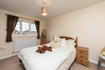 Glen Court, Castleford - Image 16