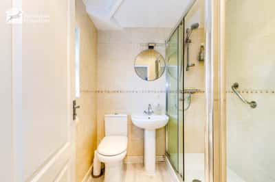 Gale Avenue, Warrington - Image 16