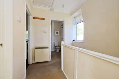 Meadow Road, Salisbury - Image 4