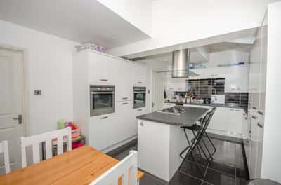 Bromley Heath Road, Bristol - Image 3