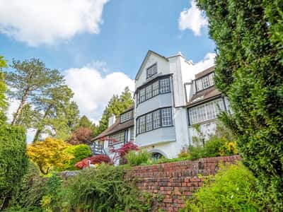 Camp Road, Caterham - Image 1