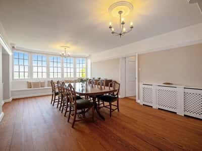 Camp Road, Caterham - Image 2